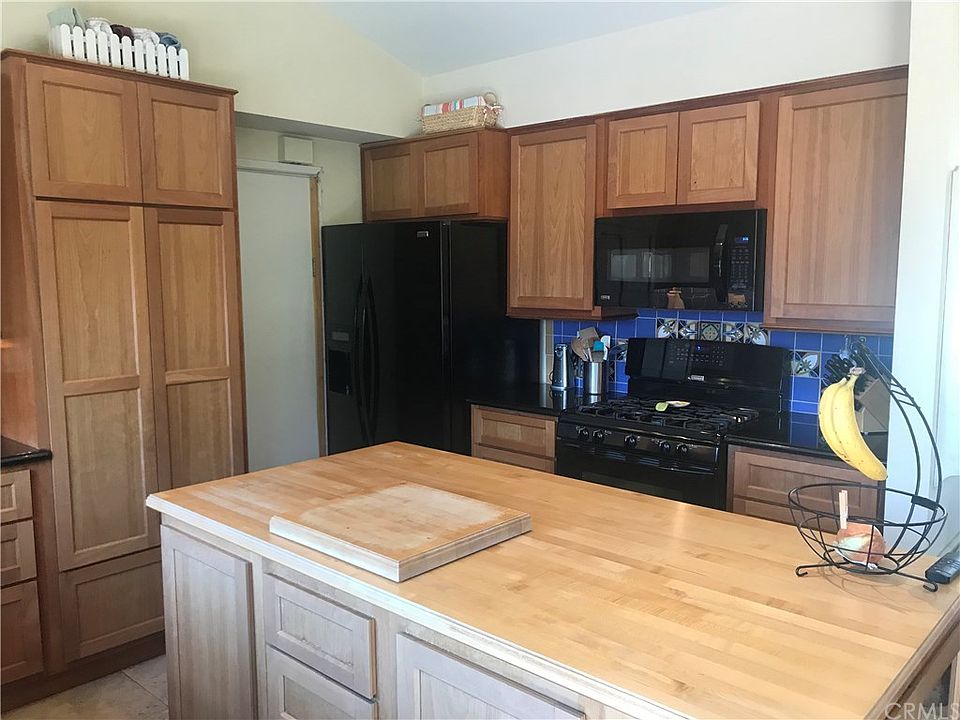 2nd image of 33122 Sandpiper Ct