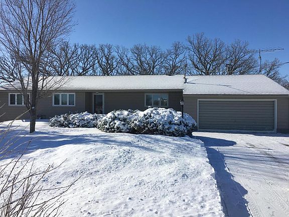 3rd image of 3407 Hoeger Ln
