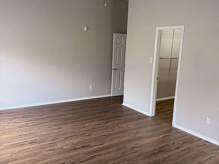 6744 Geyser Trl — Photo 6