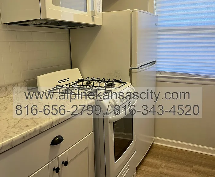7131 Main St #UPPER — Photo 18