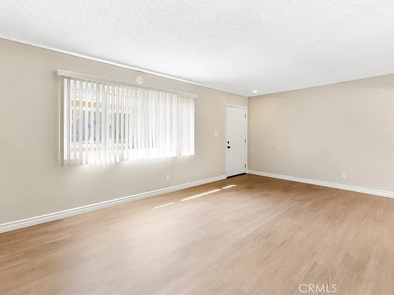 5932 Santa Barbara Ave E #B — Photo 7