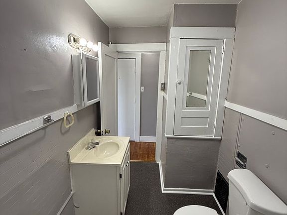 4th image of 714 Madison Ave APT 4