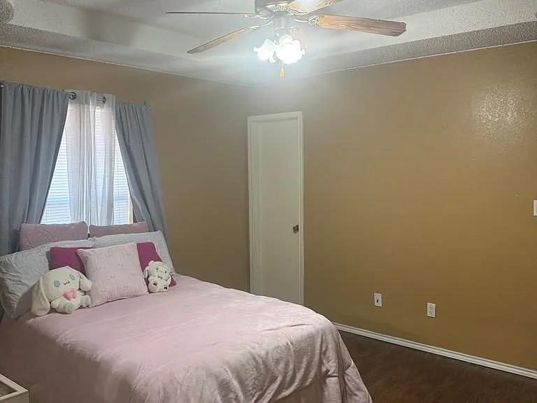 634 Rey Salomon St — Photo 13