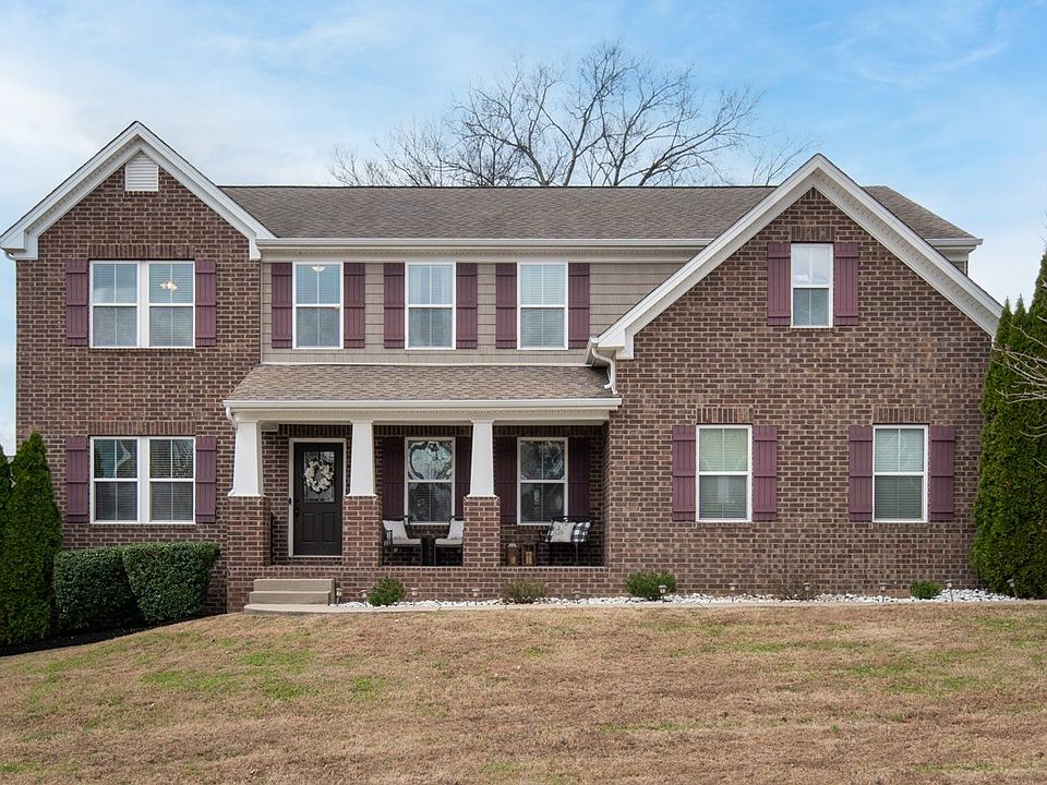 1st image of 431 Fannis Cir