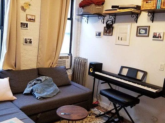 2nd image of 1144 44th Dr APT 17