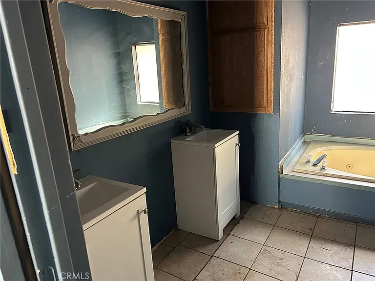 14435 Skyway — Photo 10