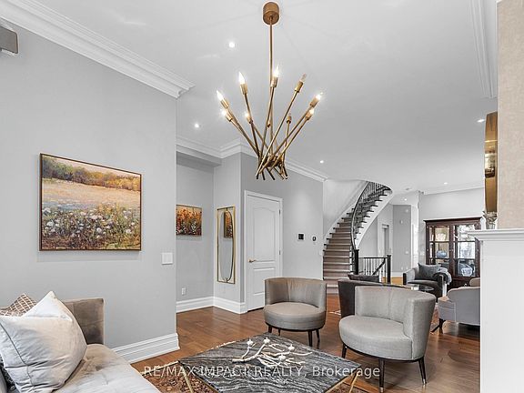 5th image of 260 Russell Hill Rd #13
