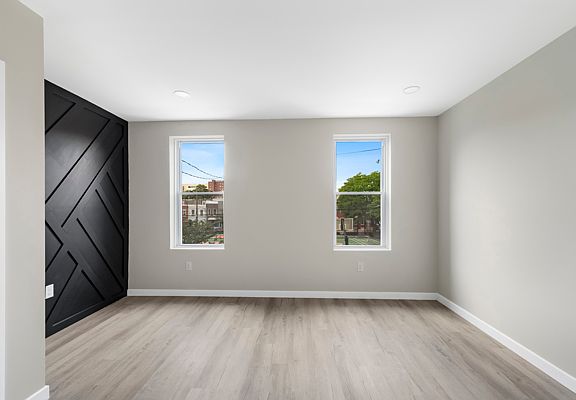 5th image of 2041 N 8th St #B