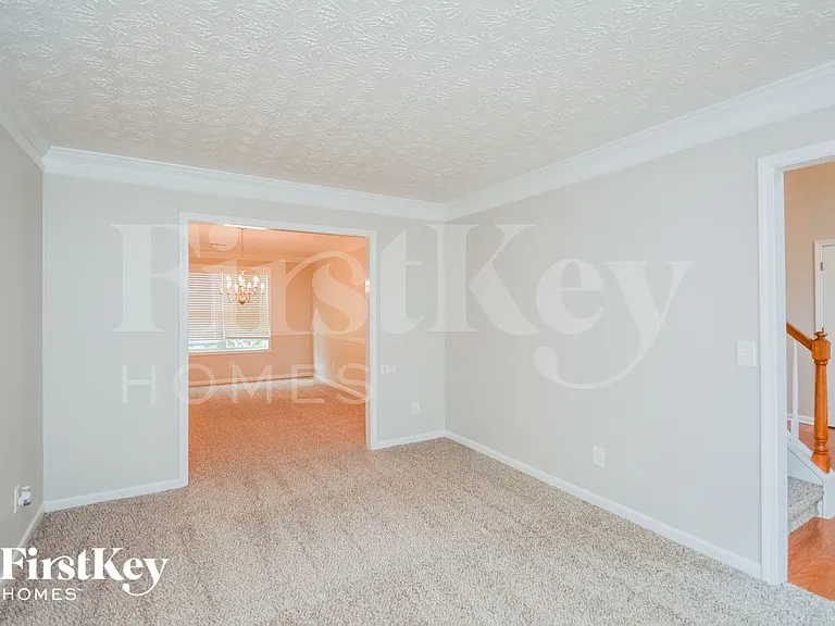 6061 Fairington Farms Ln — Photo 8