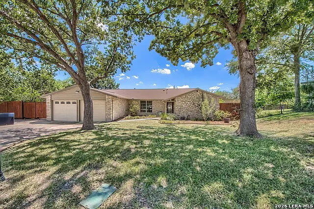 8406 Deer Holw