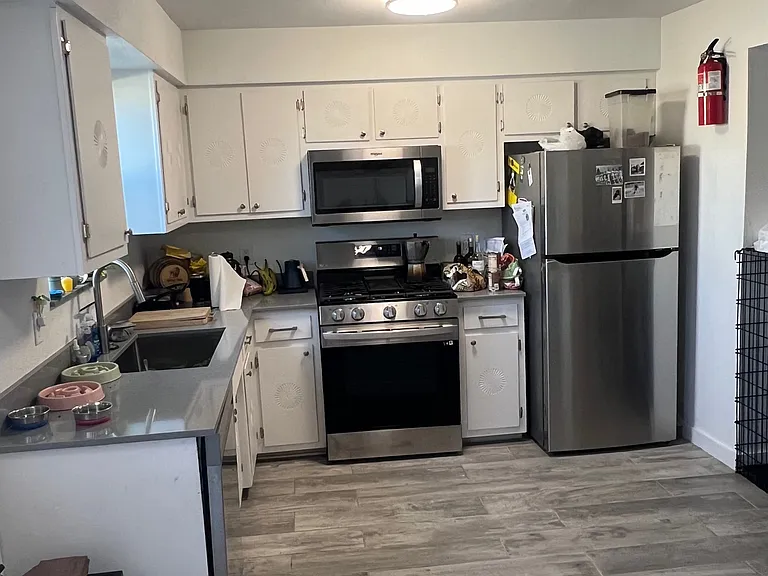 3202 Rufina St #F — Photo 6