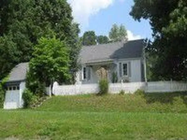 2427 Morgantown Rd, Reading, PA 19607