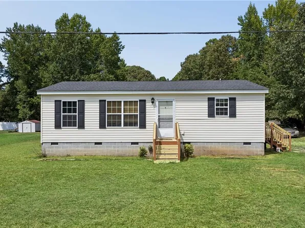 6331 Hickory Fork Rd, Gloucester, VA 23061