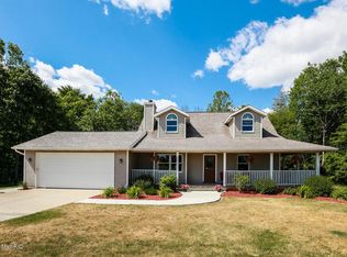 5833 Beaver Creek Dr, Coopersville, MI 49404
