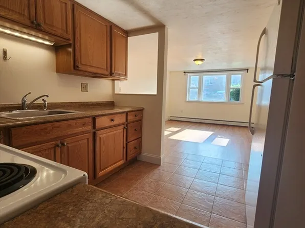 20 Miller St Unit 2, Quincy, MA 02169