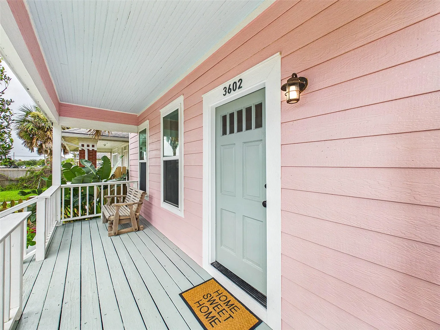 2 bed, 1.0 bath, 984 sqft, $2,200 — Photo 3