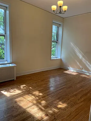 Rented by Jonis Realty | media 2