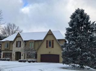 13928 Mackey St, Overland Park, KS 66223