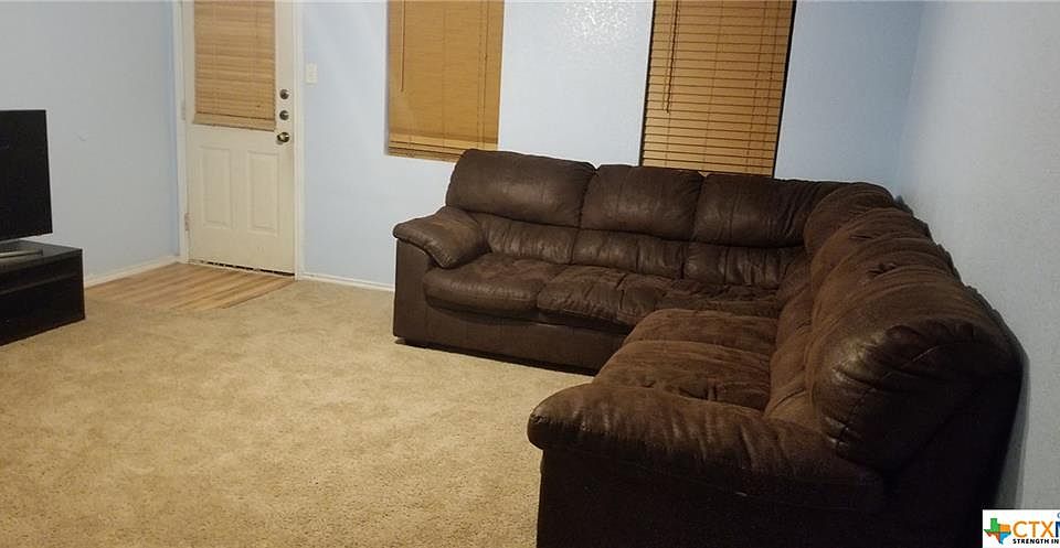 2nd image of 3403 Woodlake Dr