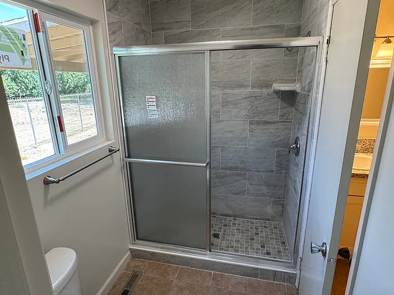 Fully renovated bathroom #1