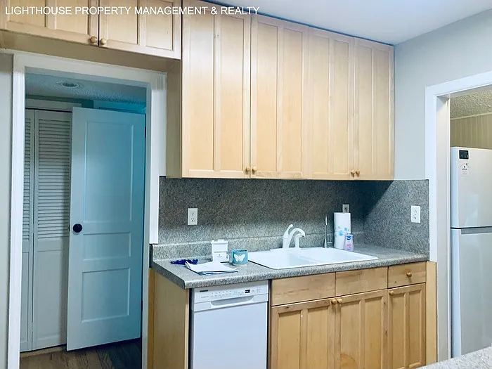 3331 Sylvia St — Photo 28