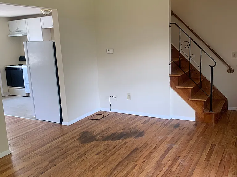 356 E Main St — Photo 5