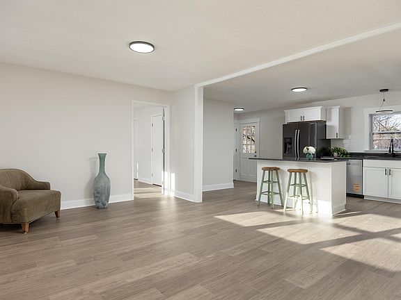 5th image of 708 Westover Dr SW