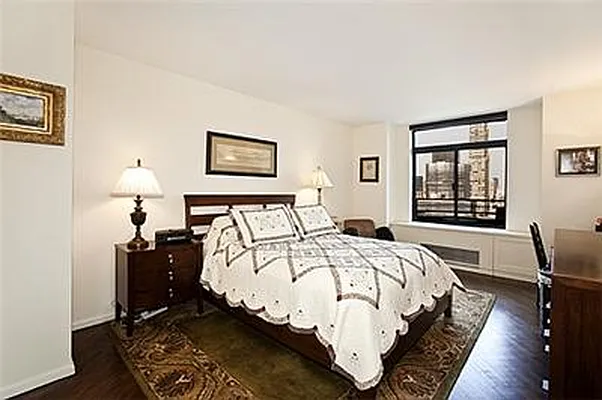 Sold by Trump International Realty | media 8