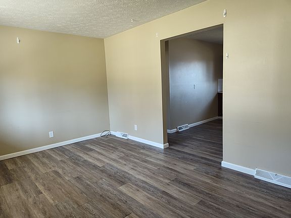 2nd image of 10 Mary St