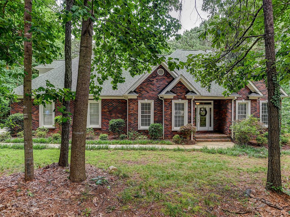 1st image of 129 Cicero Ln