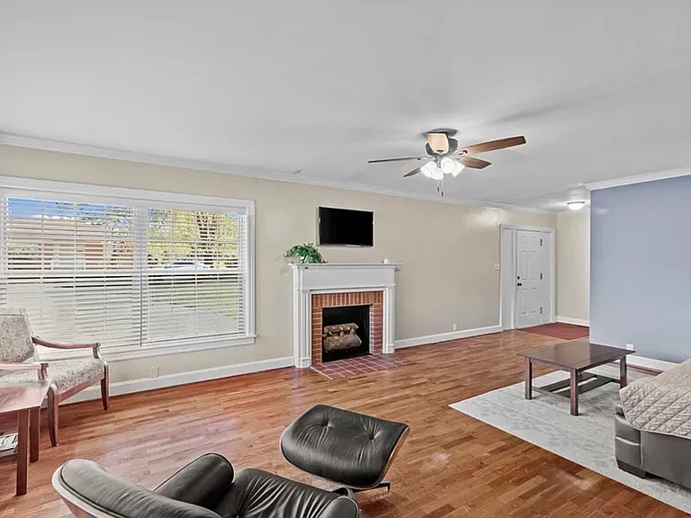 806 W Academy Ave — Photo 5