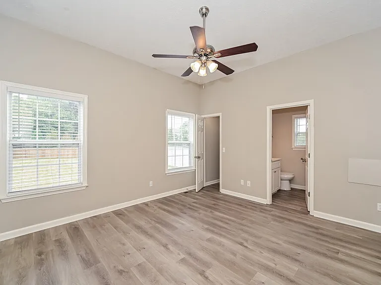 1210 Sweetwater Pl — Photo 11