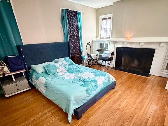 4th image of 85 Maplewood Ave #2