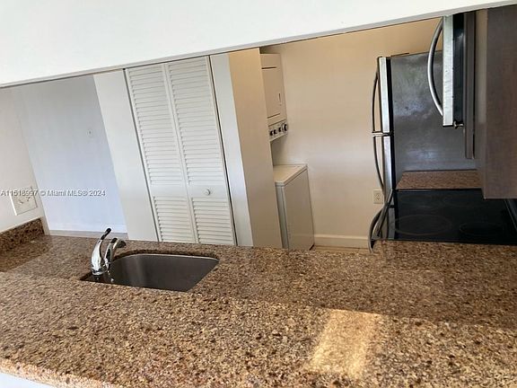2nd image of 7204 Glenmoor Dr
