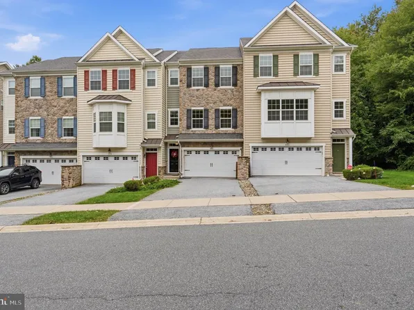 488 Jacobsen Dr, Newark, DE 19702