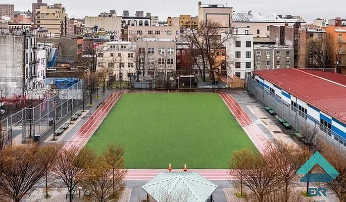 Rented by EXR | media 44