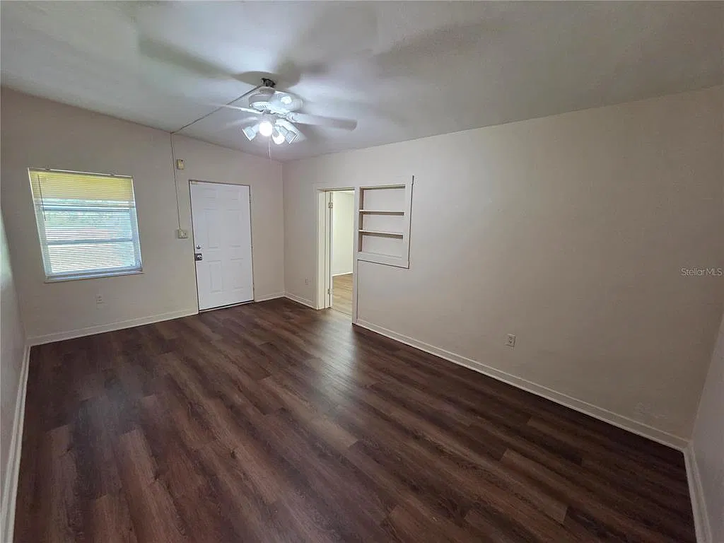 2 bed, 1.0 bath, 1175 sqft, $1,550 — Photo 2