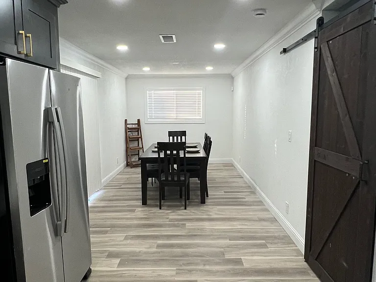 731 Kermit Ct — Photo 9