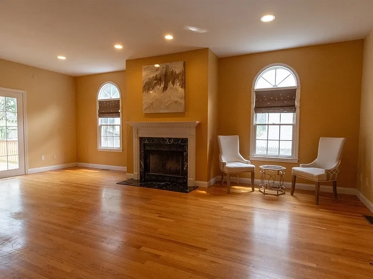 62 Garden St #62 — Photo 3
