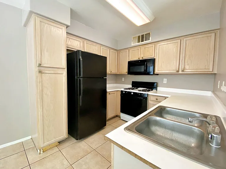 3061 Key Largo Dr #204 — Photo 8