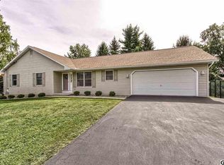 9 George Cir, Mechanicsburg, PA 17055