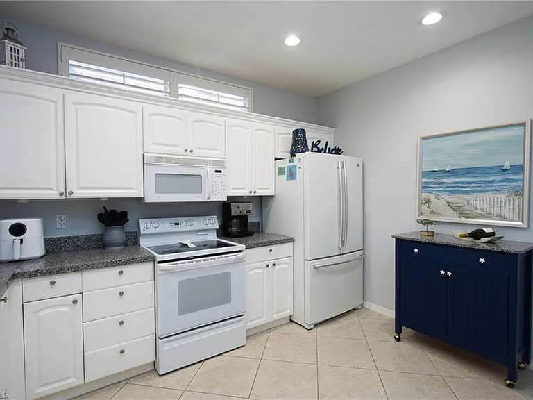3460 Pointe Creek Ct #102 — Photo 3