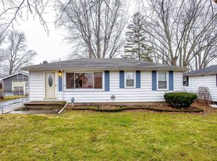 535 Ridgelawn St, Crown Point, IN 46307