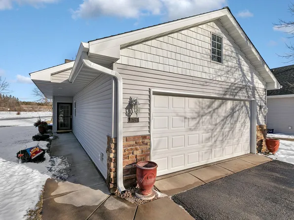 11729 Spruce Dr, Monticello, MN 55362