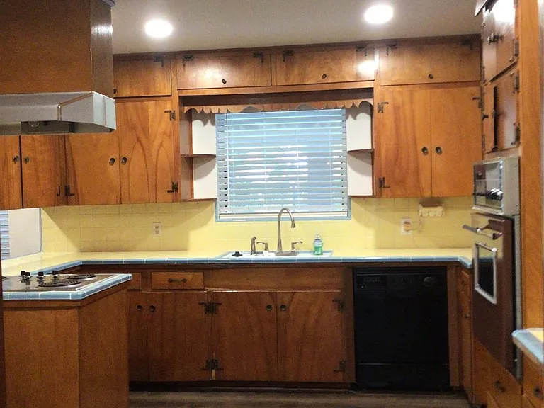 609 Del Norte St — Photo 10