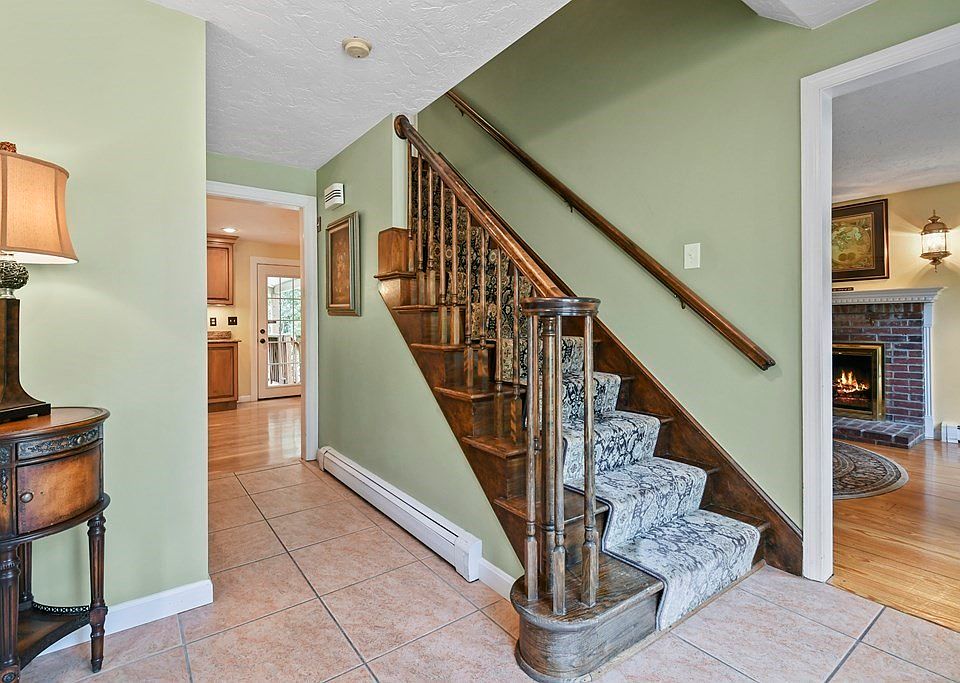 3 Cranbrook Rd, Shrewsbury, MA 01545 Zillow
