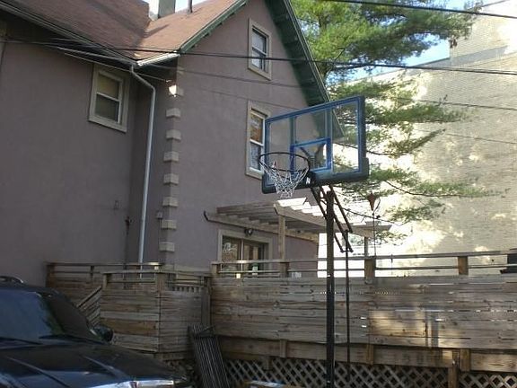 3rd image of 128 Park Ave