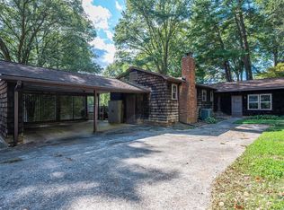 7041 Wateredge Dr, Sherrills Ford, NC 28673