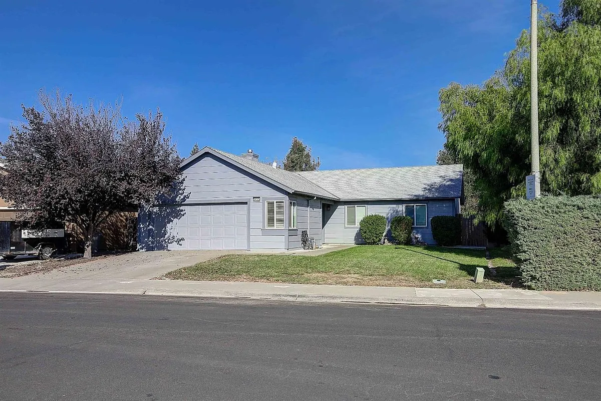 Building Photo - 1455 Hoover Ct