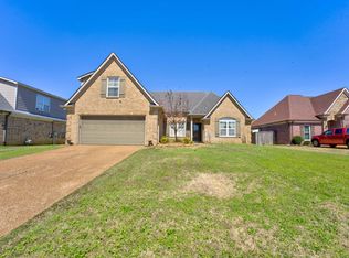 235 Whispering Meadows Dr, Oakland, TN 38060